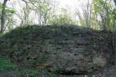 Pozůstatky hradu Mydlovar se&nbsp;nachází nedaleko Hradištka, avšak na&nbsp;druhé straně Labe.